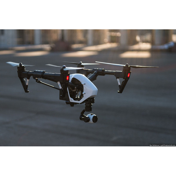 Квадрокоптер DJI Inspire 1 с 4K видеокамерой (2 пульта)